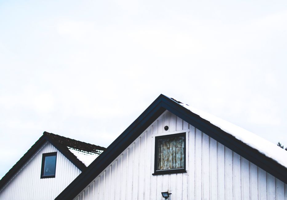 Signs It’s Time for Skylight Replacement: A Homeowner’s Guide for Willowridge Residents