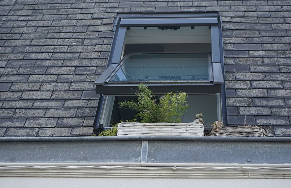 Signs It’s Time for a Skylight Replacement and What to Expect in York’s Climate